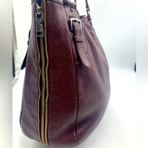 Auth Prada Burgundy Plum Cervo Shine Leather Double Zipper Shoulder Bag Preloved - Picture 4 of 16